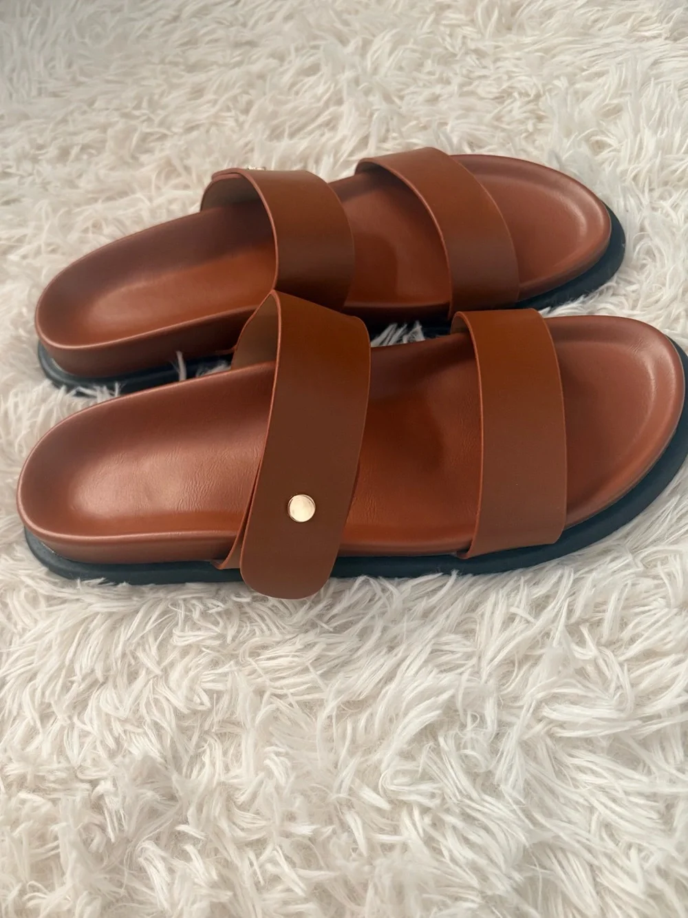 Solecia never worn